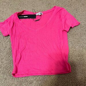 Fashion Nova Valerie V-Neck Ribbed Crop Tee – Magenta Stretch